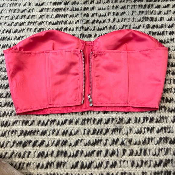 Pretty Little Thing PLT Cropped Pink Corset Size US 4 - Picture 2 of 3